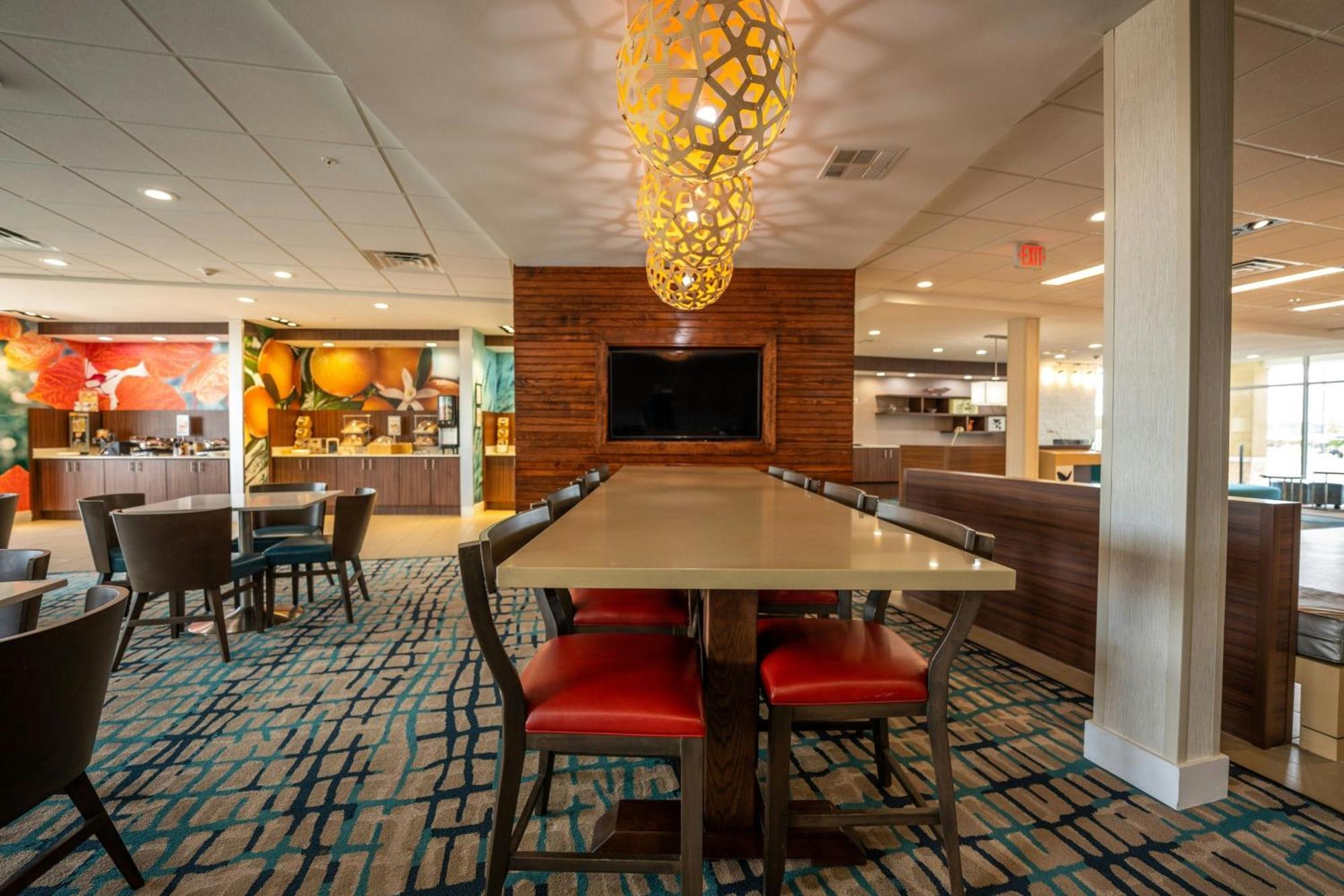 Fairfield Inn & Suites By Marriott Хантсвилл Экстерьер фото
