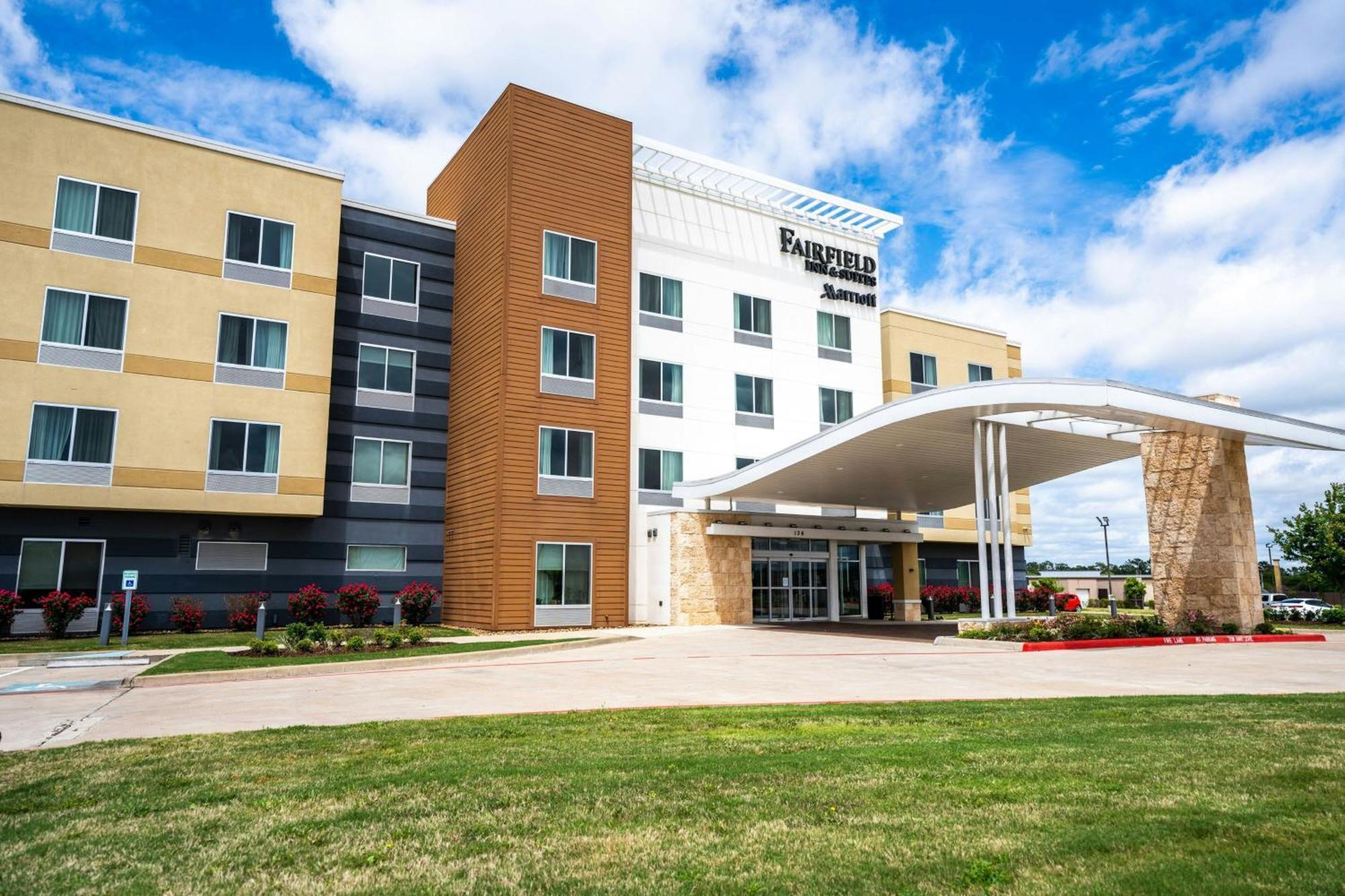 Fairfield Inn & Suites By Marriott Хантсвилл Экстерьер фото
