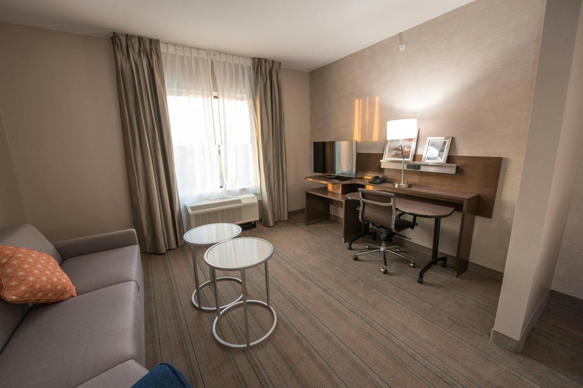 Fairfield Inn & Suites By Marriott Хантсвилл Экстерьер фото